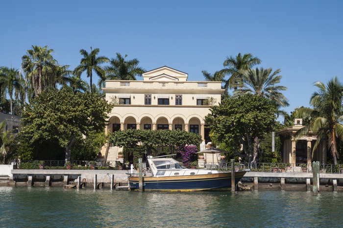 Lakefront-Mansions-Fort-Lauderdale-FL