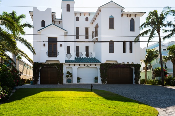 Large-Mansion-Palm-Beach-FL